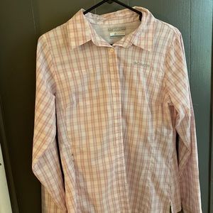 Women’s Columbia shirt